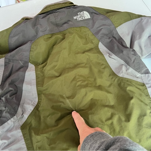 The North Face Interchangeable Boys Jacket! Good condition! North Face!!!! - Picture 6 of 7